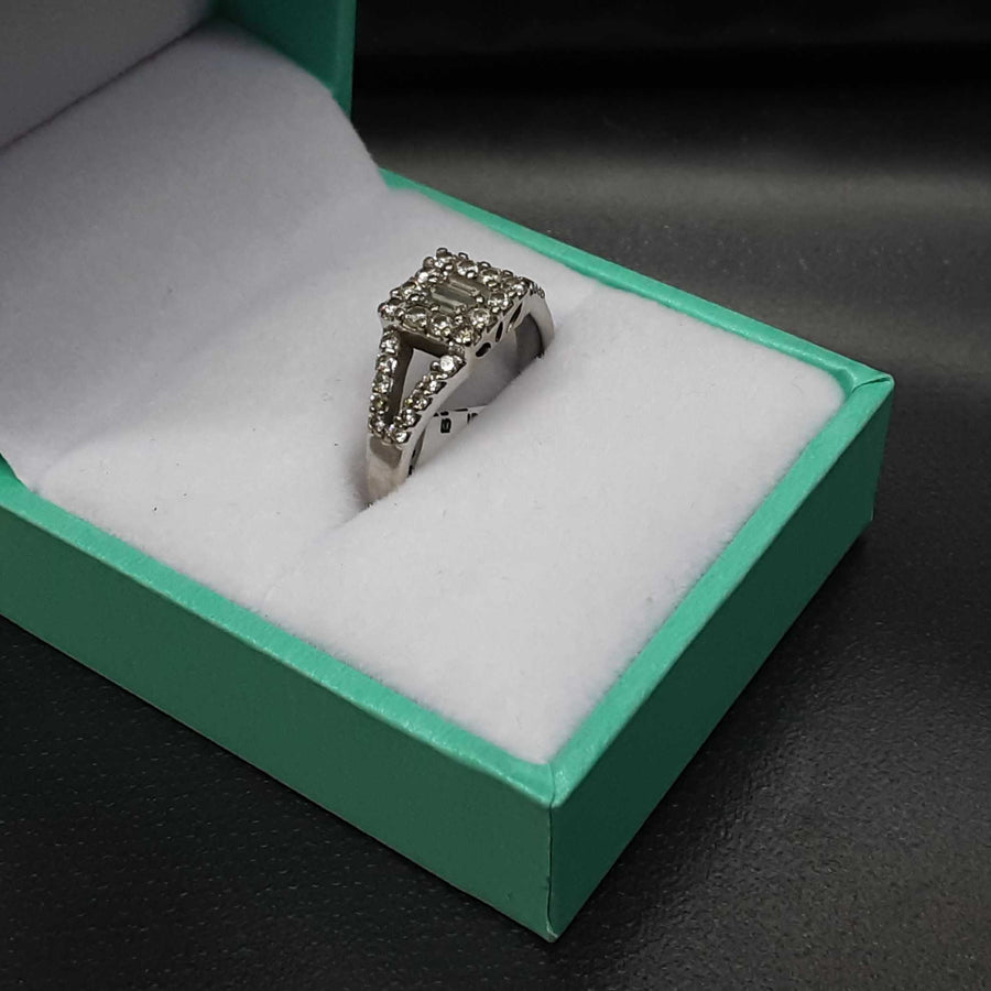 Women's Ring - Anniversary - White Gold 18k (.750) 4.1 grams Size 6.5