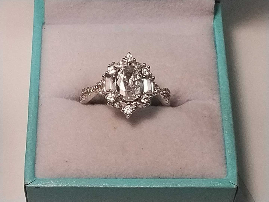 Women's Ring - Silver 2.7 grams Size 7.5