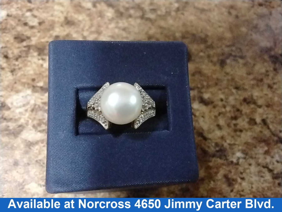Women's Ring - Yellow Gold 14k (.585) 4.2 grams Size 20