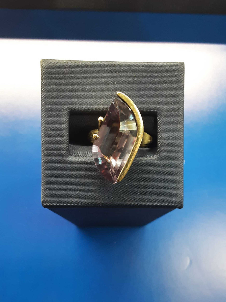 Women's Ring - Solitaire - Yellow Gold 10k (.417) 6.4 grams Size 7