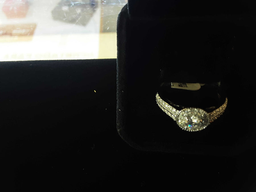 Women's Ring - Silver 3.3 grams Size 9
