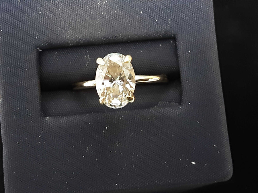 Women's Ring - Solitaire - Yellow Gold 10k (.417) 1.9 grams Size 6