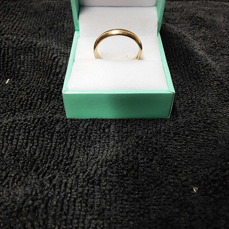 Ring - Wedding Band - Yellow Gold 14k (.585) 4 grams Size 9