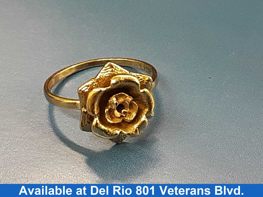 Women's Ring - Yellow Gold 14k (.585) 3.3 grams Size 7