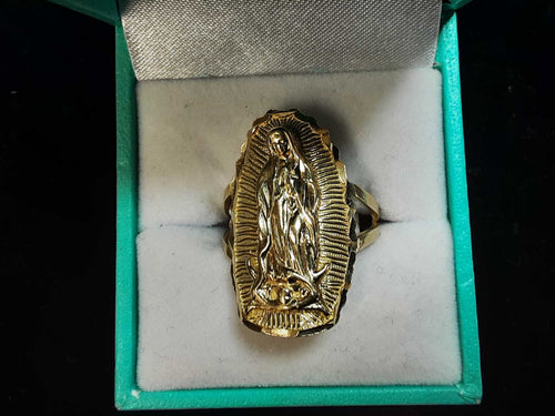 Women's Ring - Yellow Gold 10k (.417) 5.3 grams Size 8.5