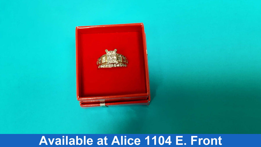 Women's Ring - Yellow Gold 14k (.585) 8.1 grams Size 6