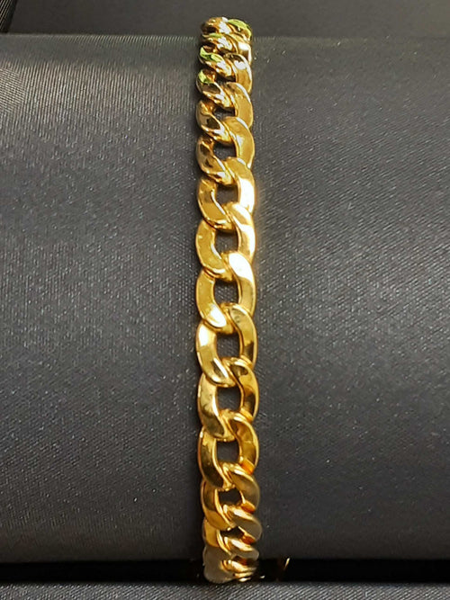 Cuban Link Bracelet - Yellow Gold 18k (.750) 8.7 grams 8 inch