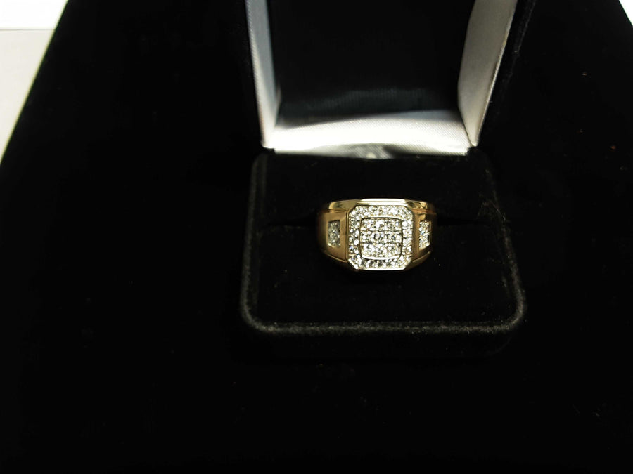 Men's Ring - Yellow Gold 10k (.417) 7.4 grams Size 11.5