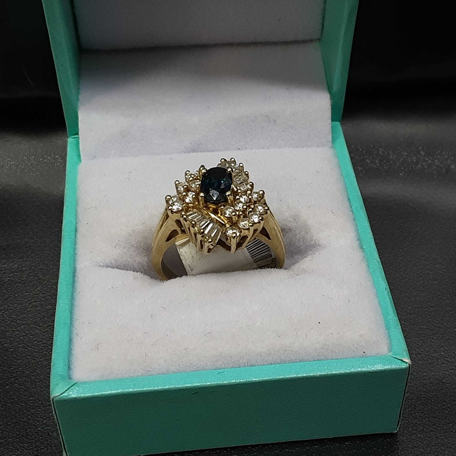 Women's Ring - Yellow Gold 14k (.585) 4.9 grams Size 5