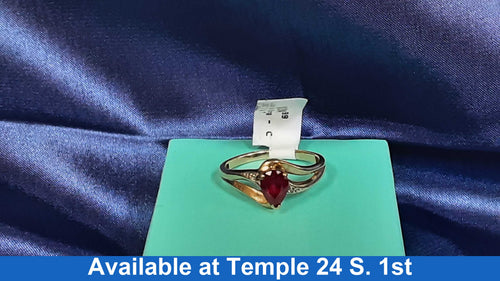 Women's Ring - Yellow Gold 10k (.417) 2.1 grams Size 6.5