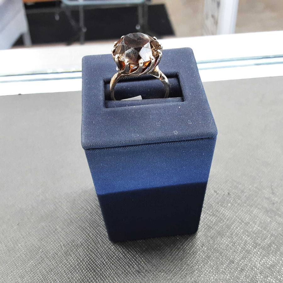 Women's Ring - Yellow Gold 10k (.417) 6.8 grams Size 7.5