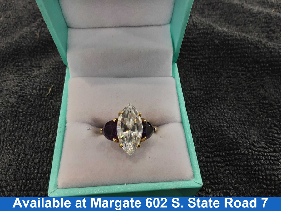 Women's Ring - Yellow Gold 10k (.417) 3.9 grams Size 8