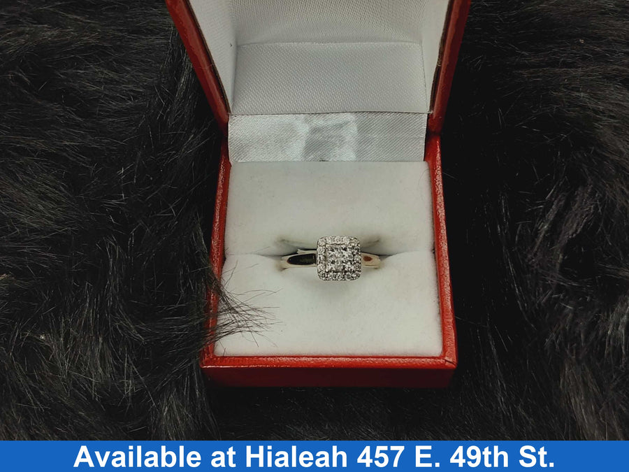 Women's Ring - White Gold 10k (.417) 3.1 grams Size 7