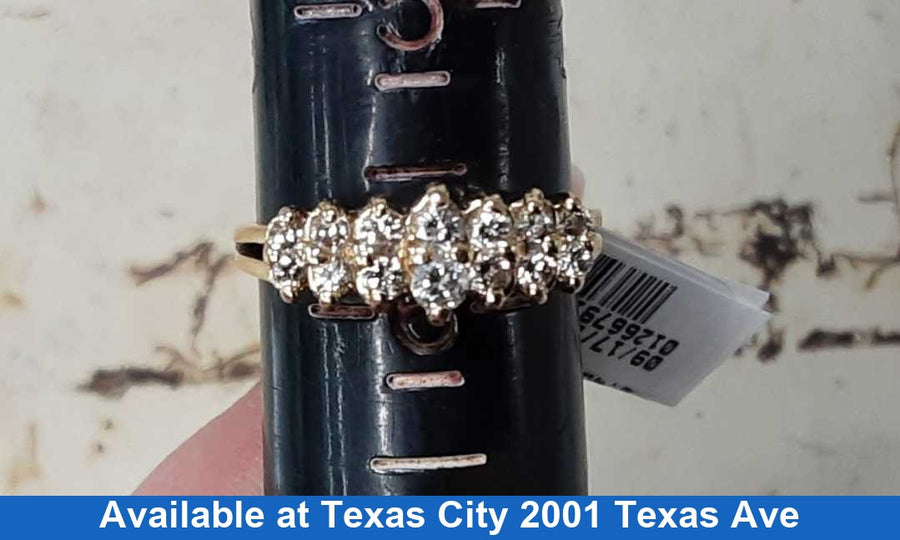 Women's Ring - Yellow Gold 14k (.585) 3.7 grams Size 5.5
