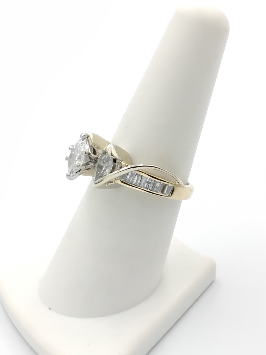 Women's Ring - Yellow Gold 14k (.585) 5.1 grams Size 7.5