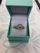 Women's Ring - White Gold 14k (.585) 7.3 grams Size 7
