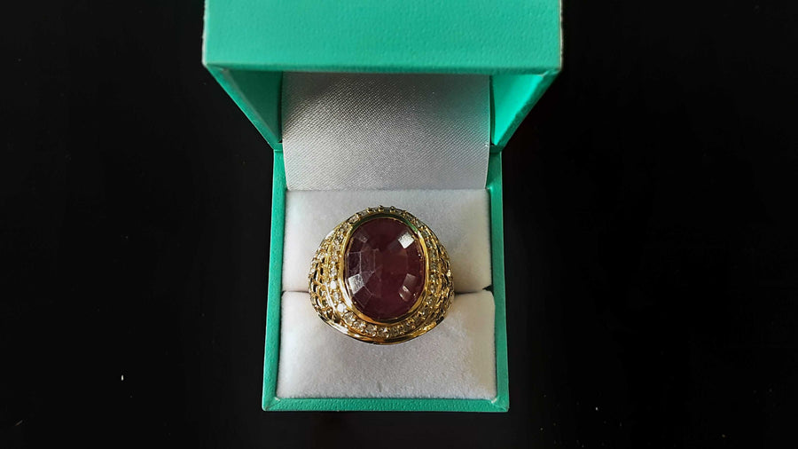 Men's Ring - Yellow Gold 18k (.750) 35.5 grams Size 20