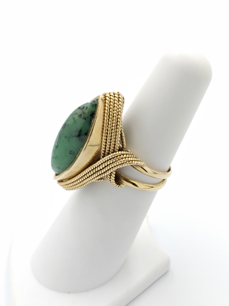 Women's Ring - Solitaire - Yellow Gold 18k (.750) 7.7 grams Size 5.5