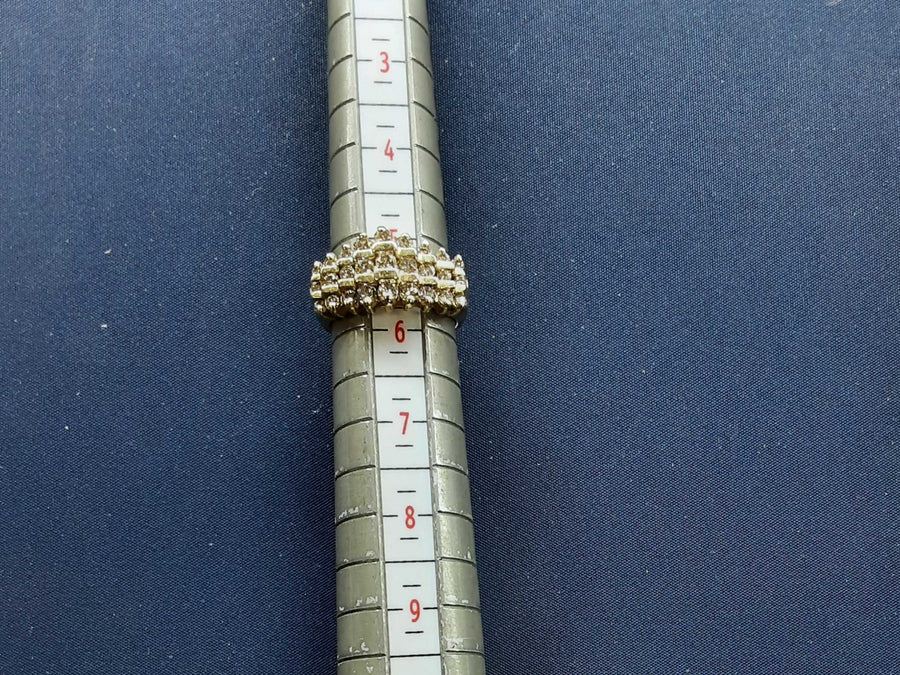 Women's Ring - Yellow Gold 10k (.417) 4.1 grams Size 6