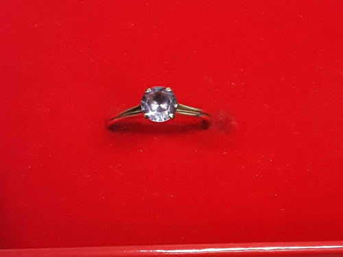 Women's Ring - Solitaire - White Gold 10k (.417) 1.1 grams Size 4.5