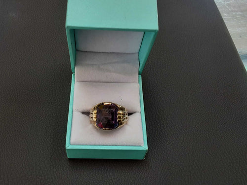 Women's Ring - Yellow Gold 14k (.585) 6.8 grams Size 8