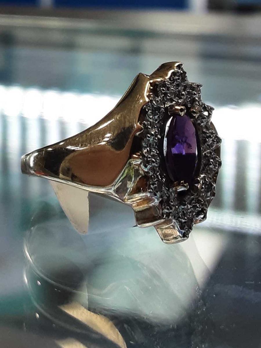 Women's Ring - Yellow Gold 10k (.417) 2.8 grams Size 6.5