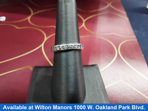 Women's Ring - Anniversary - White Gold 18k (.750) 3.7 grams Size 7.5