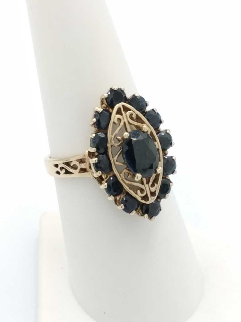 Women's Ring - Yellow Gold 10k (.417) 4.7 grams Size 8