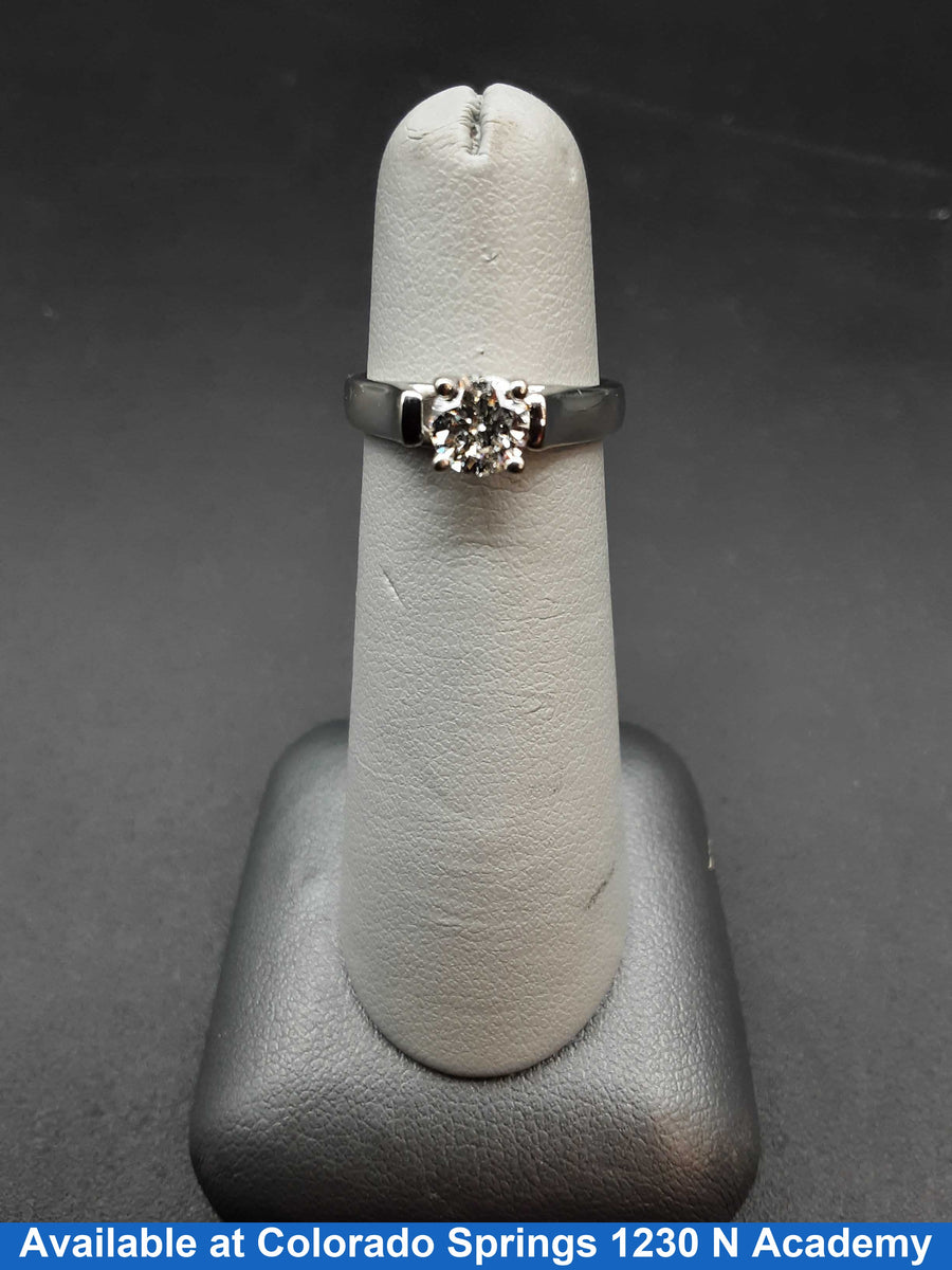 Women's Ring - Solitaire - White Gold 14k (.585) 3.6 grams Size 4.5