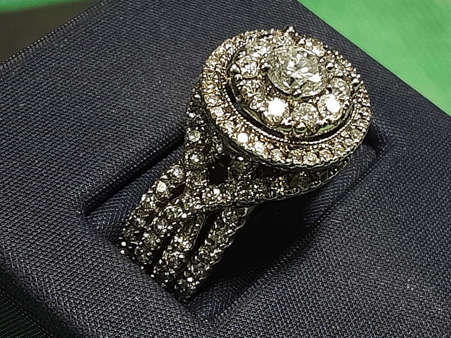 Women's Ring - White Gold 14k (.585) 9.1 grams Size 10.5