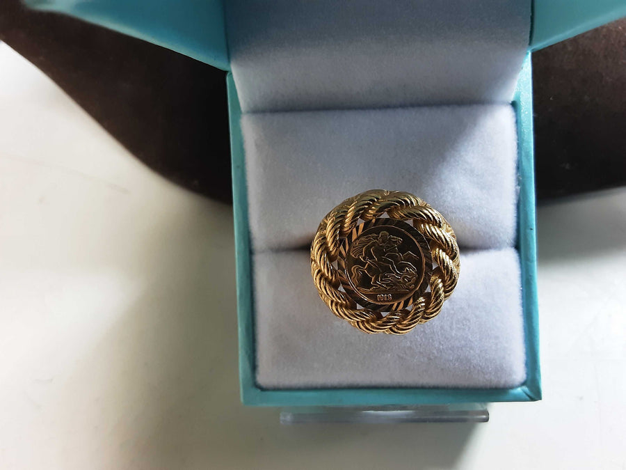 Women's Ring - Yellow Gold 22k (.917) 5.1 grams Size 8.5