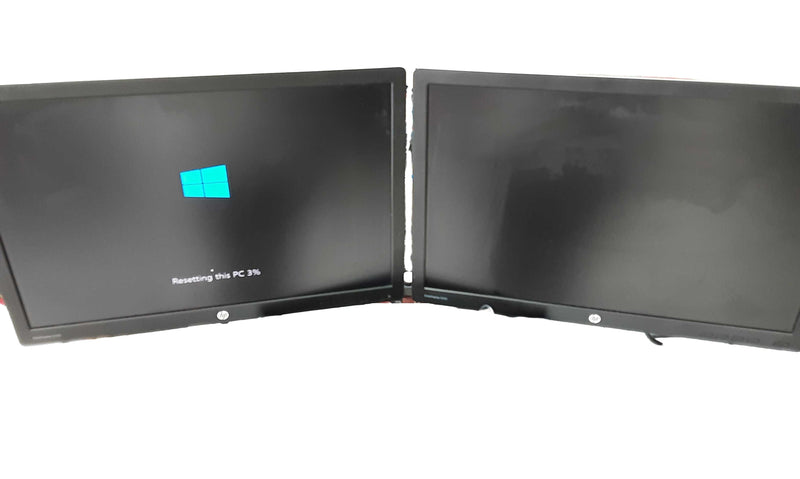 Dell W52d3a00 Intel Core I5 - 7th Generation 4 Gb 900 Gb Black Desktop