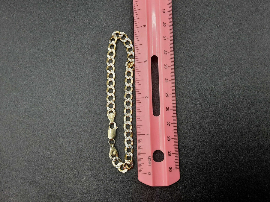 Cuban Link Bracelet - Yellow Gold 10k (.417) 6.4 grams 8 inch