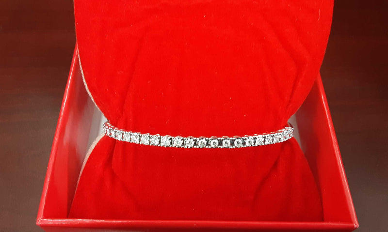 Bangle Bracelet White Gold 14k (.585) 7.8 grams 6 inch