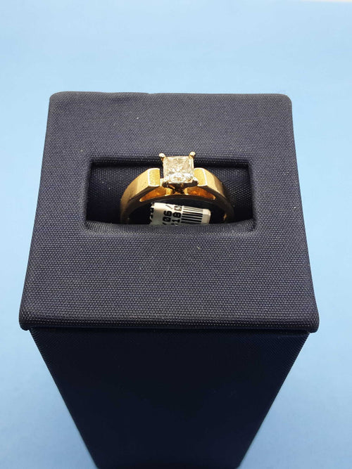 Women's Ring - Solitaire - Yellow Gold 14k (.585) 3.2 grams Size 20