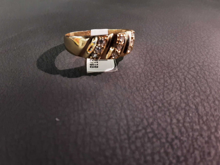 Ring - Wedding Band - Yellow Gold 10k (.417) 4.3 grams Size 11.5