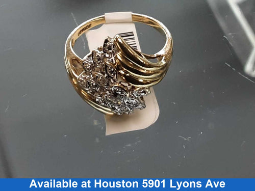 Women's Ring - Yellow Gold 10k (.417) 3.4 grams Size 6.5