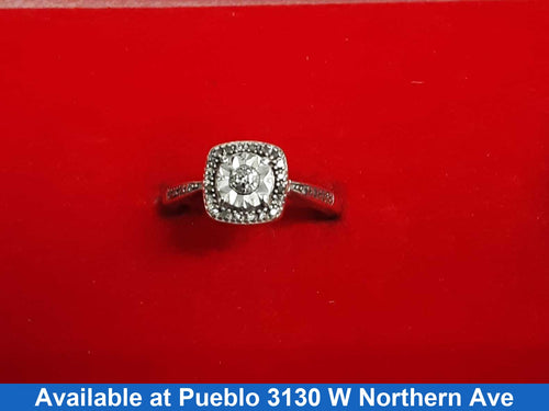 Women's Ring - Silver 3.1 grams Size 7.5