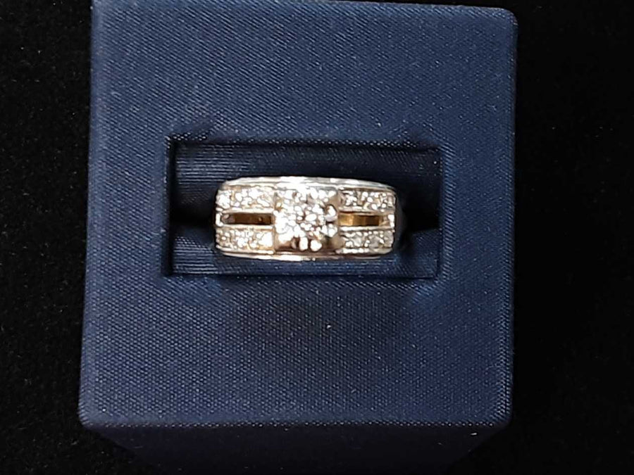 Women's Ring - Anniversary - Yellow Gold 14k (.585) 4.1 grams Size 7.5