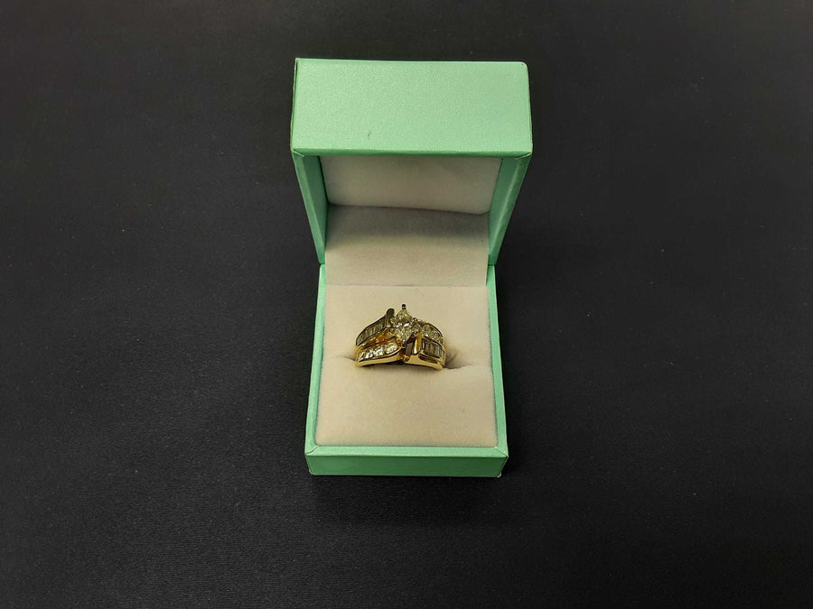 Ring - Wedding Set - Yellow Gold 14k (.585) 7.5 grams Size 7