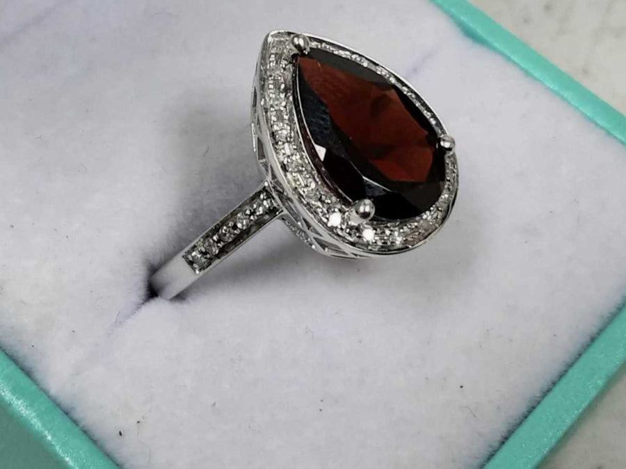 Women's Ring - White Gold 14k (.585) 3.3 grams Size 7.5