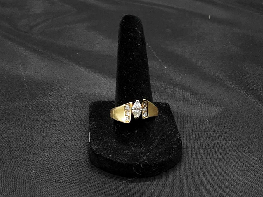 Women's Ring - Solitaire - Yellow Gold 14k (.585) 5.8 grams Size 8.5