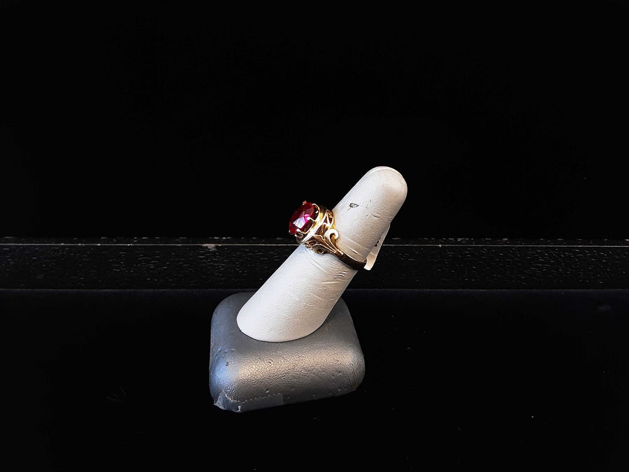 Women's Ring - Yellow Gold 14k (.585) 3.2 grams Size 7