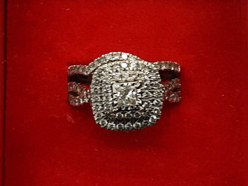 Ring - Engagement Set - White Gold 10k (.417) 3.9 grams Size 7.5