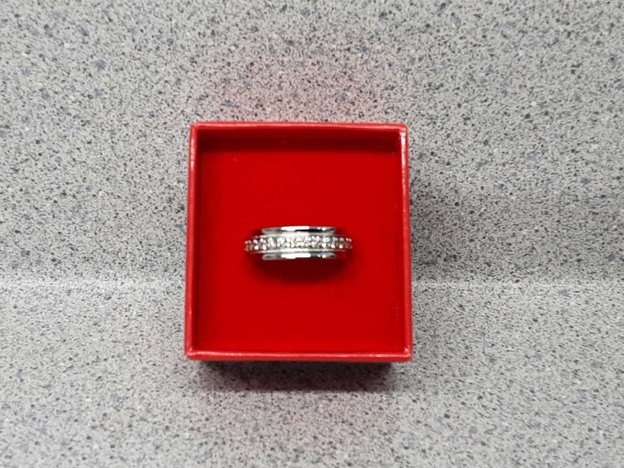 Ring - Wedding Band - White Gold 10k (.417) 4.8 grams Size 9