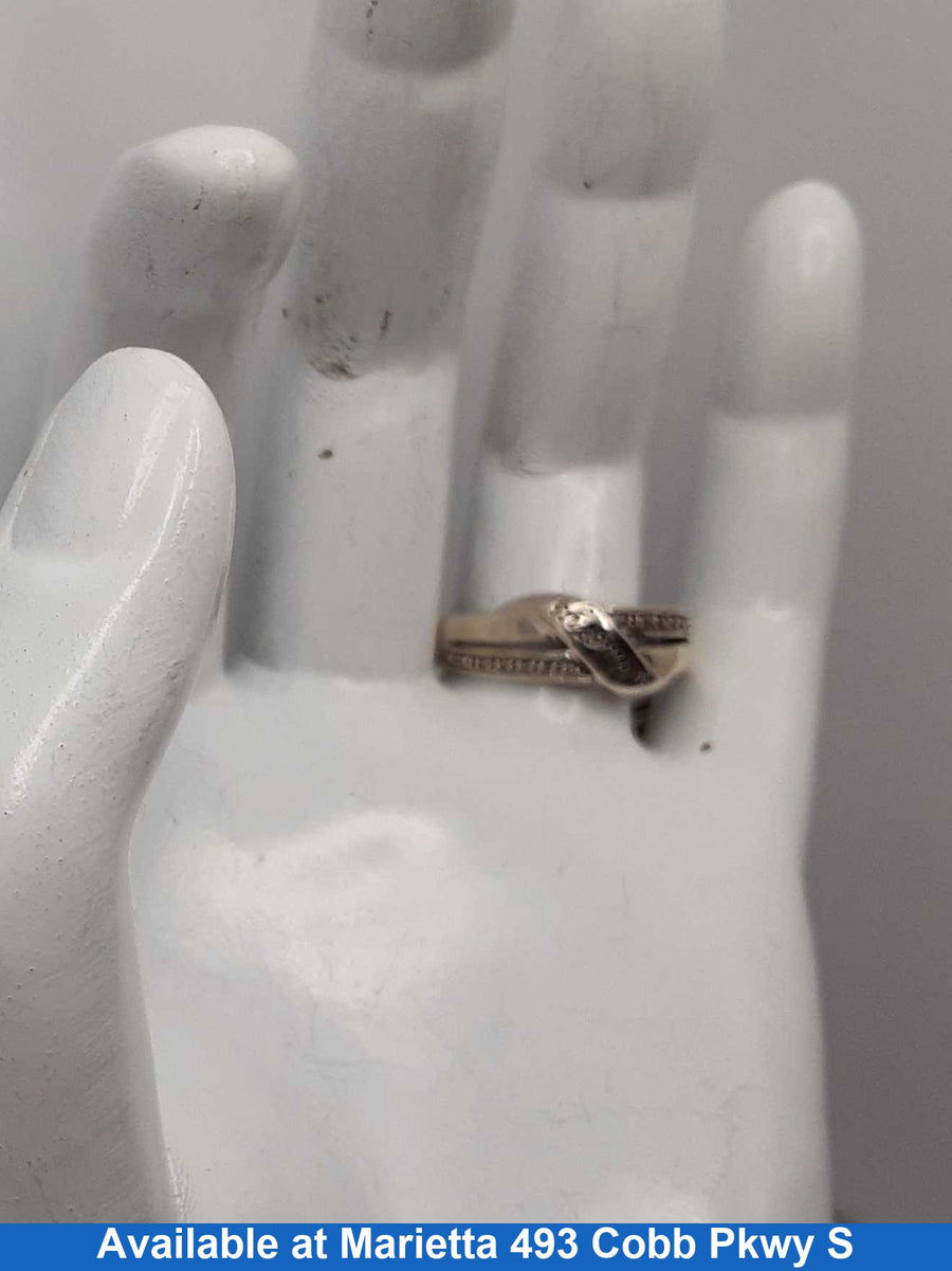 Women's Ring - Silver 3.7 grams Size 8