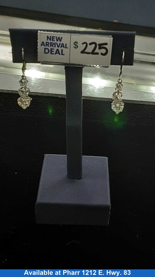 Earrings - White Gold 10k (.417) 2.1 grams