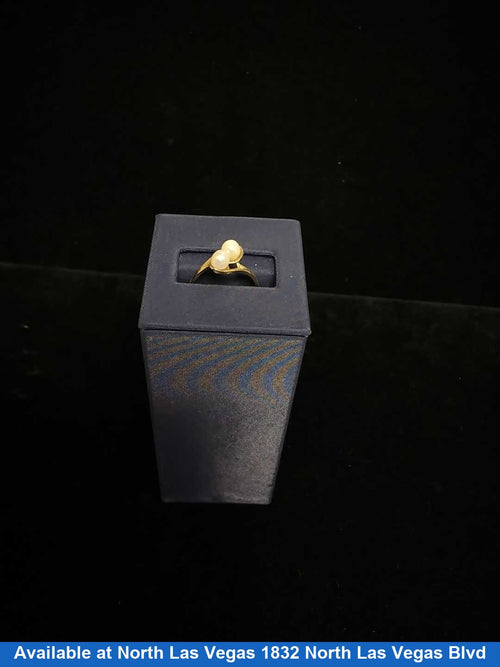 Women's Ring - Yellow Gold 14k (.585) 1.6 grams Size 7