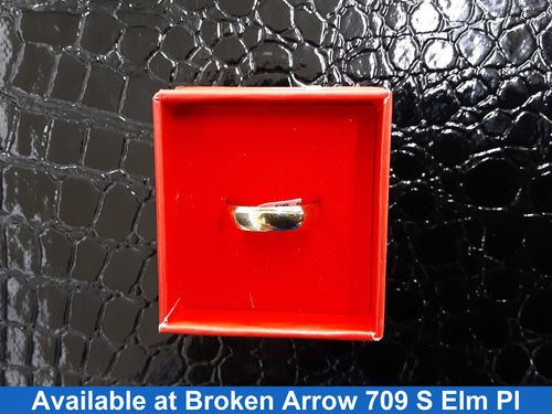 Ring - Wedding Band - Yellow Gold 10k (.417) 2.4 grams Size 20