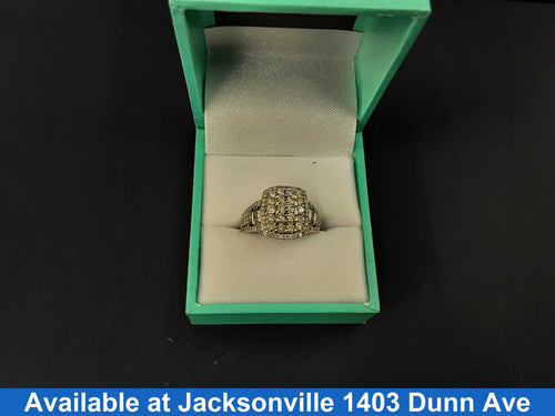 Women's Ring - White Gold 10k (.417) 4.6 grams Size 7